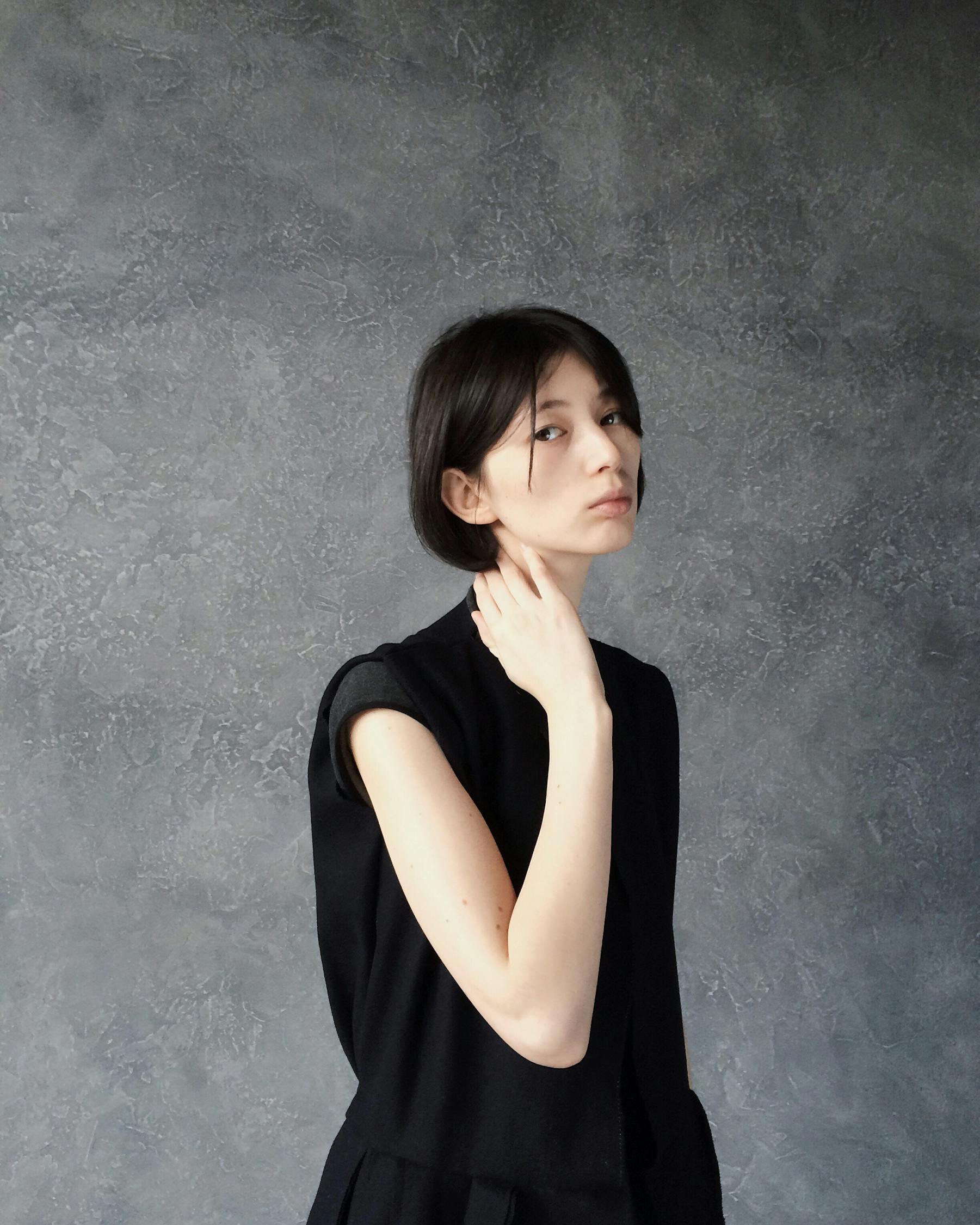 歐美風(fēng)女頭像最新時(shí)尚潮流版本，詮釋時(shí)尚魅力的精選頭像