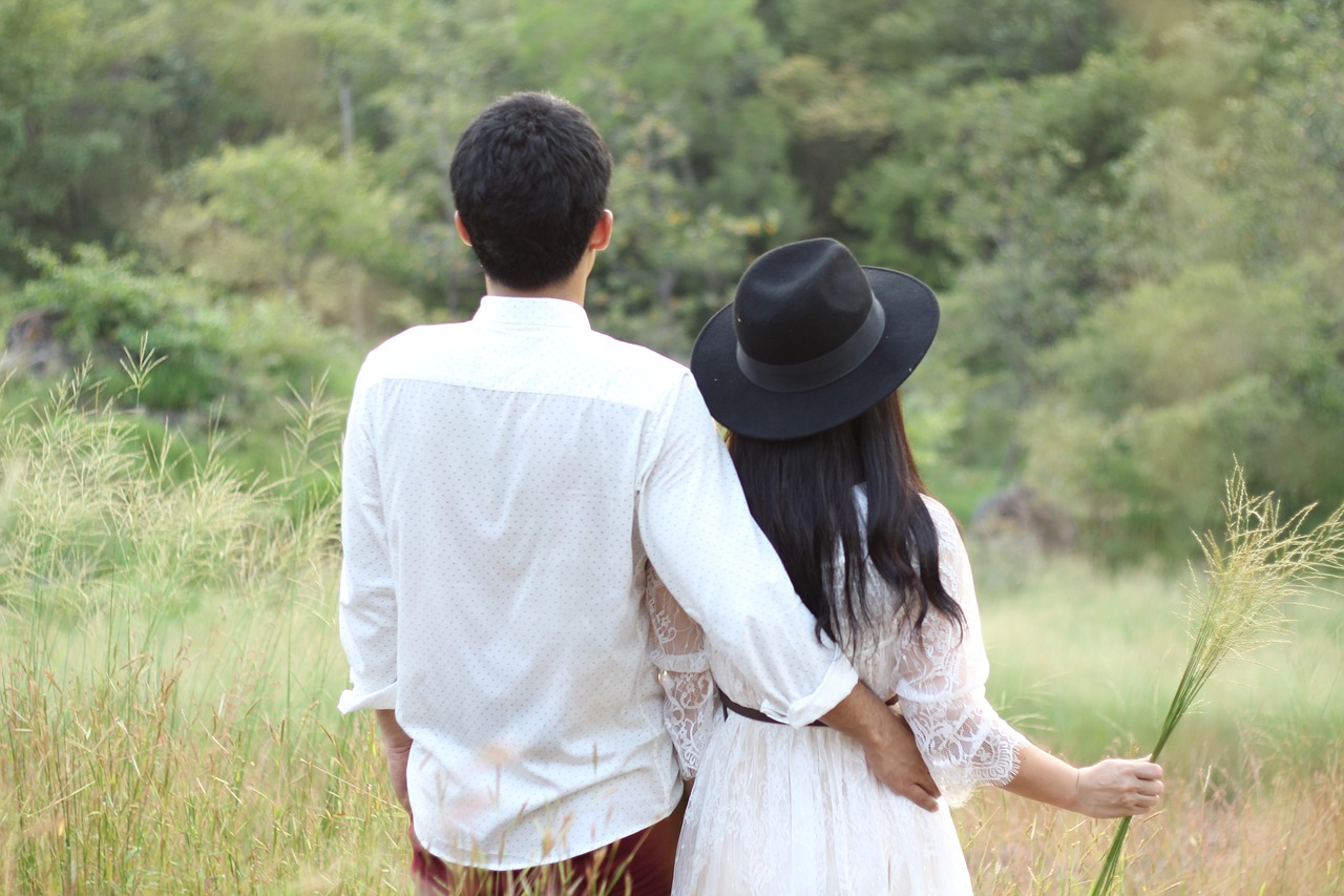 最新章節(jié)揭秘，我的23歲美女房東的故事